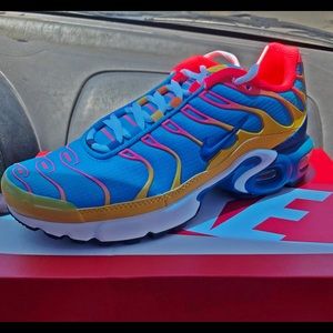 Nike Air Max Plus 6Y/7.5 Women NEW!